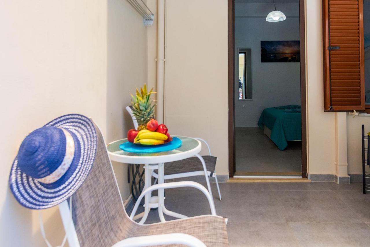 Apolafsi Apartments 2 New With Kitchen Chrissi Akti Chania Exterior foto
